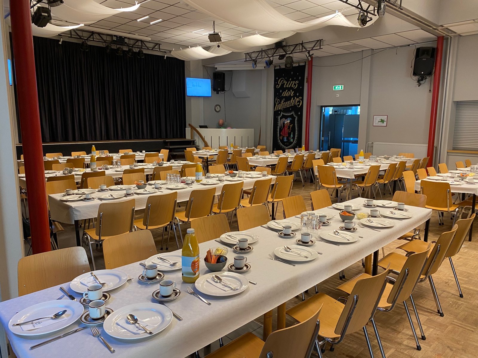 11307445-a720-4a81-a37a-15edc192e5dd Grote zaal van het Hofke van Marijke